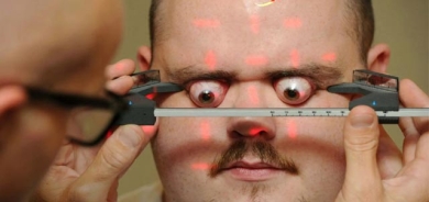 جووڵەی جۆراوجۆر بە چاوەكانی دەكات