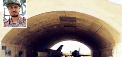 إسرائيل تستهدف قاعدة ومطاراً في حمص وأسلحة لـ«حزب الله»