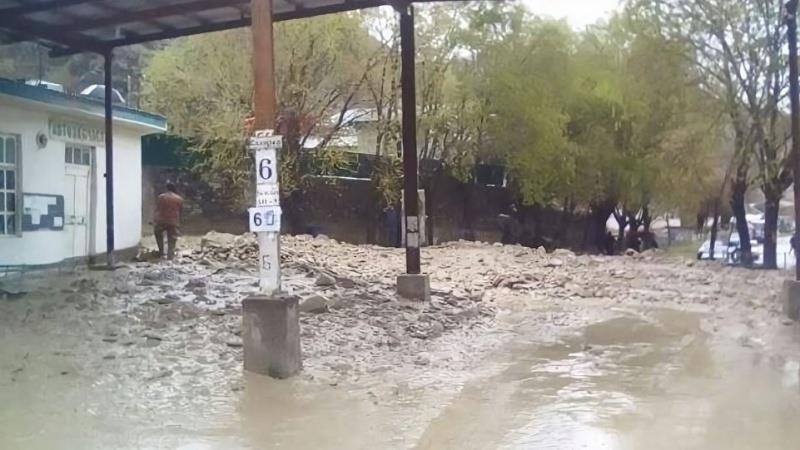 لافاو لە پارێزگای سغد لە باکووری تاجیکستان زیانێکی زۆری دارایی بەجێهێشتووە.