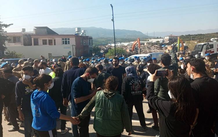 Li Hatayê 20 mexdûrên erdhejê hatin desteserkirin