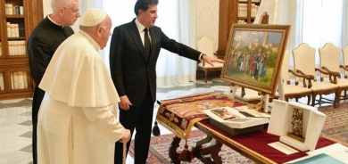 Kurdistan Region President Meets Pope, Emphasizes Peace, Presents Unity Painting