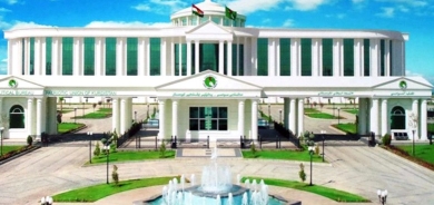 وفد حكومة إقليم كوردستان يجتمع مع قوباد طالباني