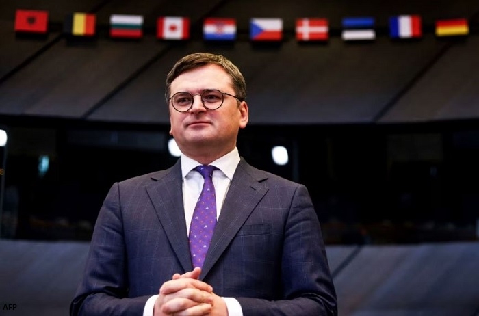 The foreign minister of Ukraine is scheduled to travel to Baghdad