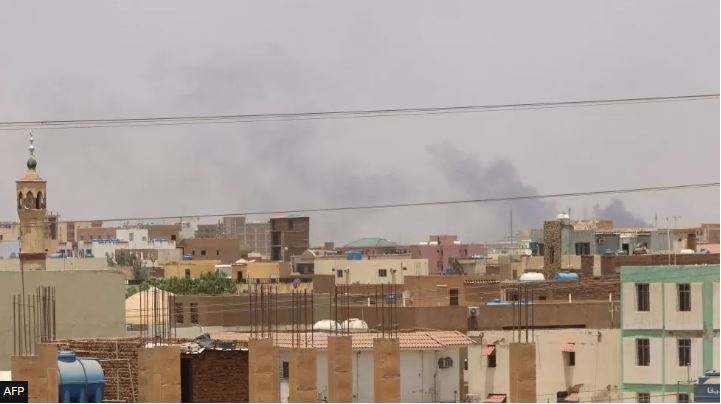 US diplomatic convoy attacked in Sudan as violence continues