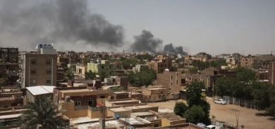 Sudan rivals pledge evacuation help, US diplomats airlifted