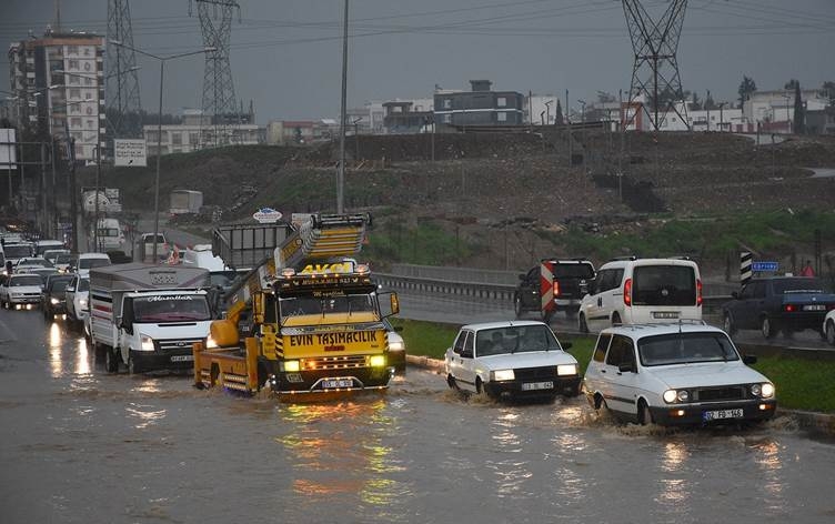 Ji bo 8 bajarên Bakurê Kurdistanê hişyariya lehiyê hat dayîn