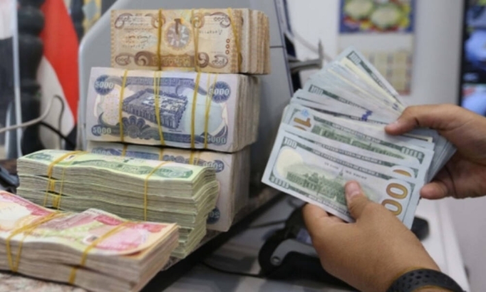 أكاديمي: الدولار يقترب من العودة إلى سعره الرسمي خلال هذه المدة