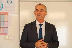 رۆڵ و ره‌فتاری مامۆستا له‌ هۆڵی ئه‌زموونه‌كان دا