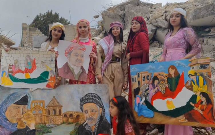 Keçên Cindirêsê bi wênekêşiyê hêviya berdewamiya jiyanê derdibirin