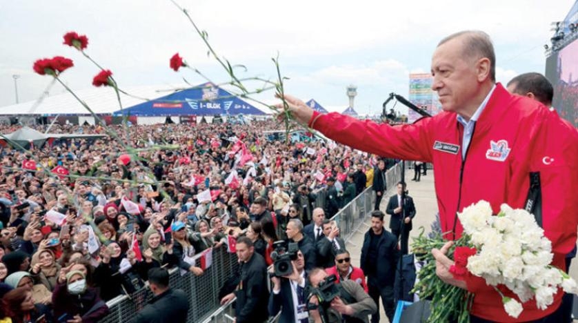 إردوغان يحشد أنصاره بعد وعكة صحية