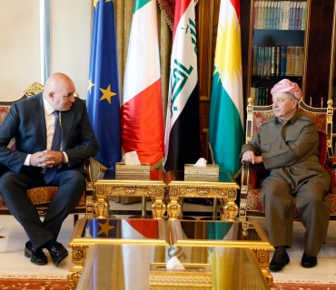 سەرۆك بارزانی پێشوازی لە وەزیری بەرگریی ئیتالیا دەكات