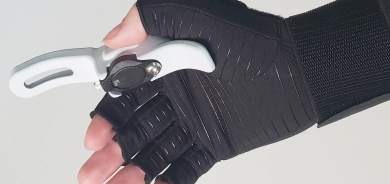 پەنجەوانەیەك بۆ نابینایان