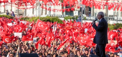 انتخابات تركيا تدخل أسبوع استعراض القوة عبر الحشود بالميادين
