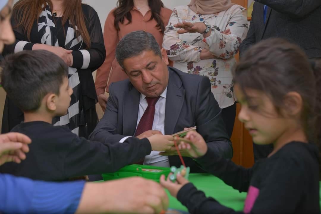 بەڕێوەبەری گشتی پەروەردەی هەولێر سەنتەری پەروەردەی پێش وەختی ئاران بەسەر دەکاتەوە