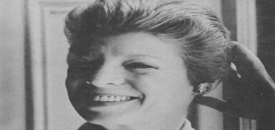 پەند و وتە  ڕۆژنامەنووسی ئەمریكی و نووسەر (میگنون ماكلۆلین) لە ساڵی 1913 لە شاری بالتیمۆر لە ماریلاند لەدایك بووە