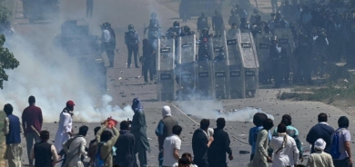 Piştî girtina Serokwezîrê berê yê Pakistanê xwepêşandan destpê kirin û 9 kes mirin