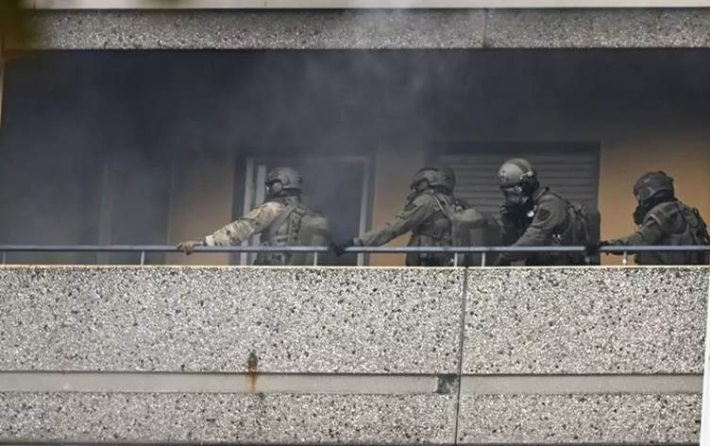 العثور على جثة وتسجيل 12 إصابة بصفوف الشرطة والإطفاء بانفجار غربي ألمانيا