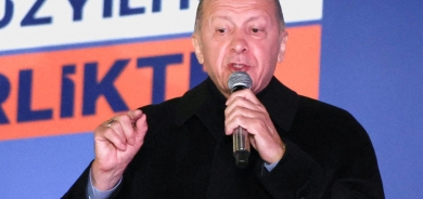 بعد إغلاق مراكز التصويت... إردوغان يؤكد تقدمه ويرحب بخوض جولة ثانية
