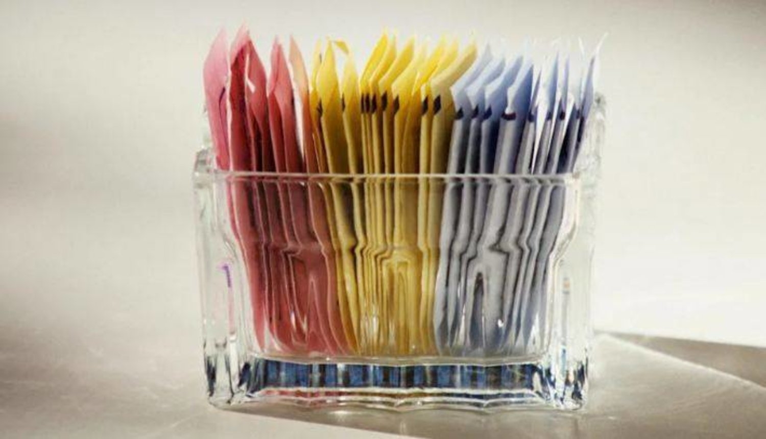 «الصحة العالمية» تنصح بعدم استخدام بدائل السكر لفقدان الوزن