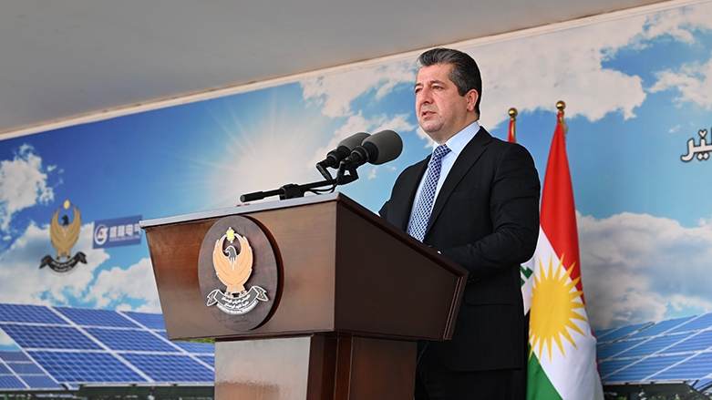 مسرور بارزاني يضع حجر الاساس لأكبر محطة للطاقة النظيفة والصديقة للبيئة