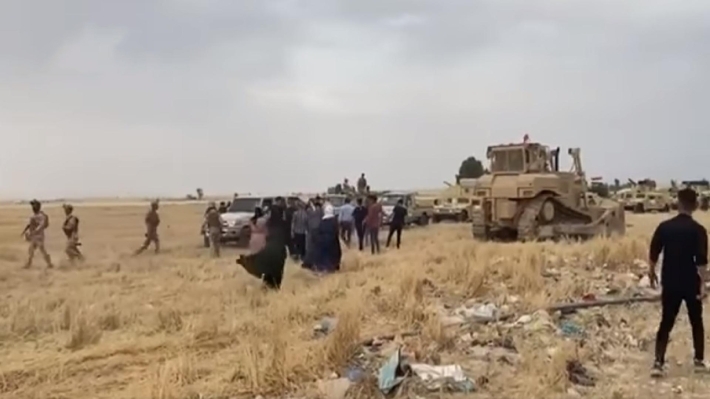 إصابة 4 ضباط من الجيش العراقي في مخيم مخمور