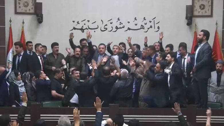 Xala aktîvkirina Encûmena Komîsyaran alozî li Parlamentoya Kurdistanê derxist