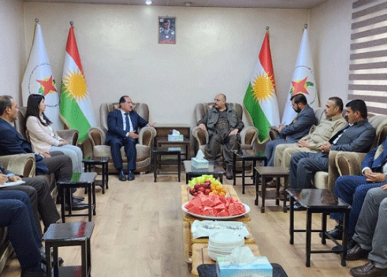 *شاندى پارتى دیموکراتى کوردستان سەردانى یەکێتى نەتەوەیى دیموکراتى کوردستان YNDK دەكات*