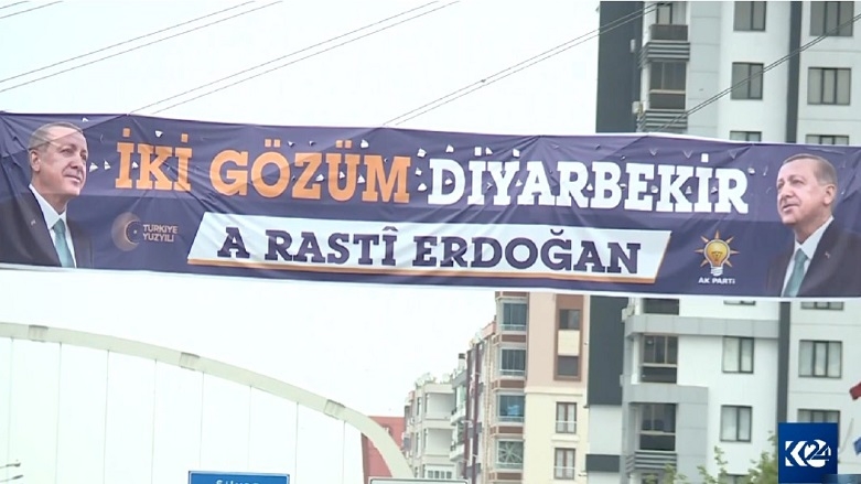 Ak Partî li Diyarbekirê bi zimanê Kurdî xebatên hilbijartinê dimeşîne