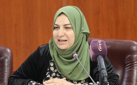 پ.د.نەزاكەت حسێن  ئەندامی بەشی ڕۆشنبیری و ڕاگەیاندنی پارتی دیموكراتی كوردستان:  دەبێت ڕای خەڵك بە گرنگ بزانین و حكومەت و میدیاش پێكەوە كاری جددی لەسەر بكەن   