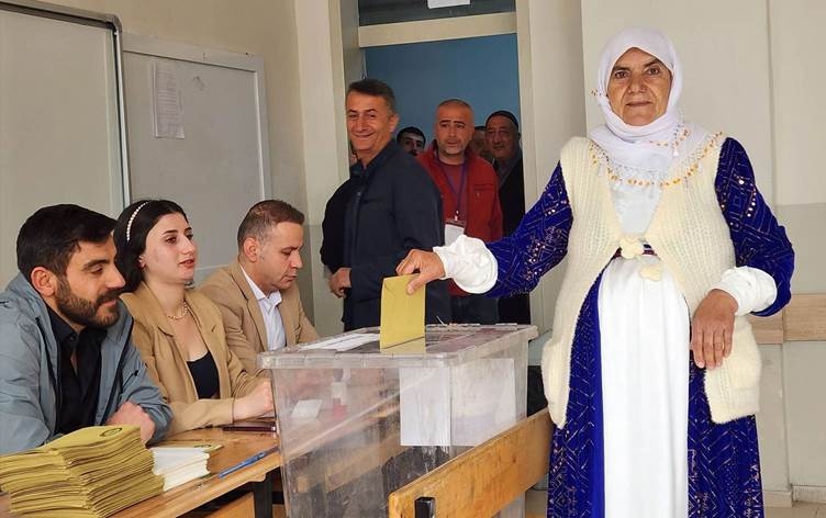 Li Amedê 1 milyon û 143 hezar û 887 dengder dikarin dengê xwe bidin