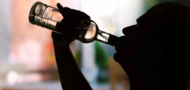 وفاة صانع محتوى بعد الإفراط في تناول الكحول خلال بث مباشر