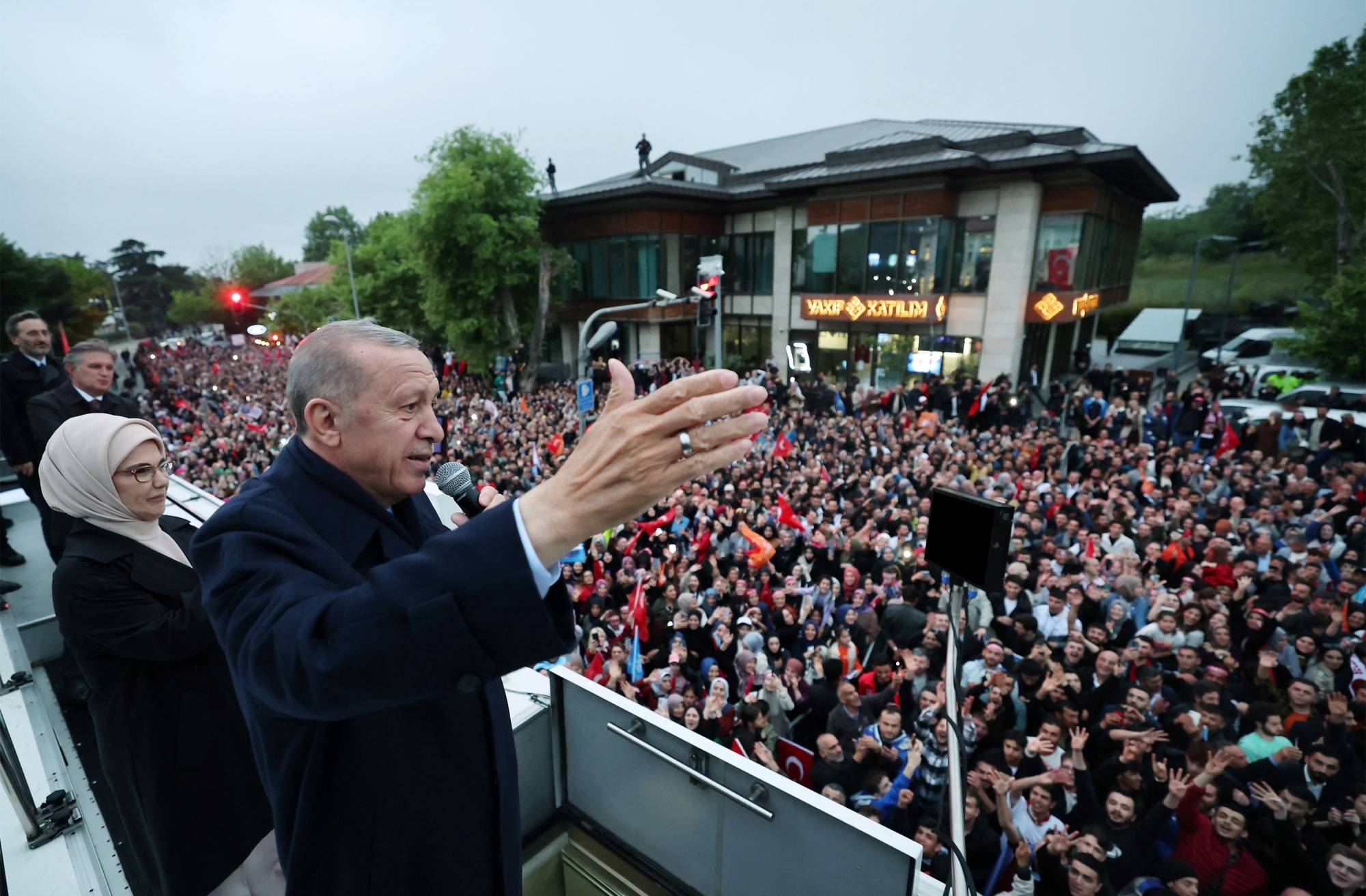 تركيا تمدد إقامتها تحت عباءة إردوغان للمرة الأخيرة