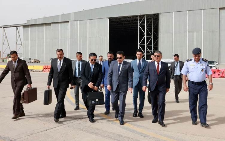 الأعرجي يبحث في طهران تأمين الحدود مع العراق