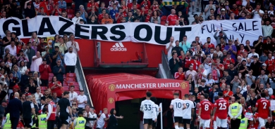 بيع مانشستر يونايتد.. القطريون يقدمون عرضا جديدا والإدارة مترددة