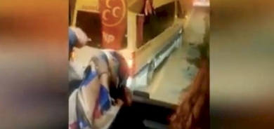 Komek xwest tirimbîla rêwîngên Kurd bişewitîne