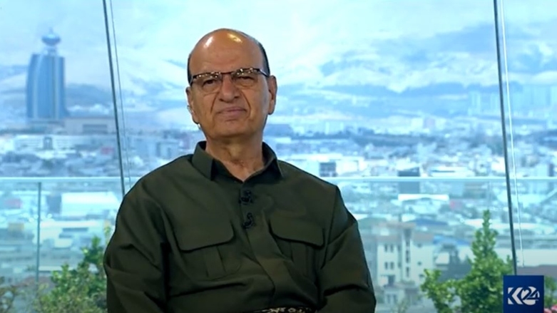 Mamoste Cafer: Yên ku li Bexdayê bûne sedema pirsgirêkan beşek ji me ne