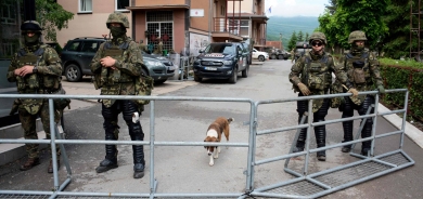 تعزيزات «الناتو» تبدأ الوصول إلى كوسوفو