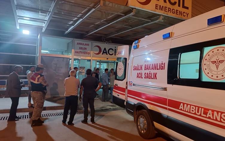 Li Rihayê ji ber zeviyê şer: Ciwanek hat kuştin û 4 kes birîndar bûn