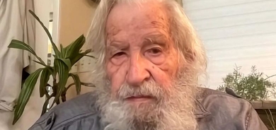 Noam Chomsky bo K24: Kurd ji bo serxwebûnê divê bibin yek