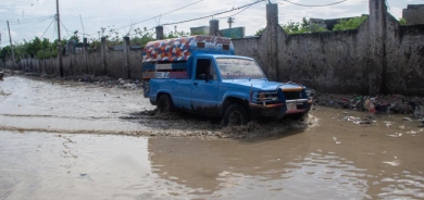 بەهۆی لافاو و زەوی لەرزین 15 كەس گیانیان لەدەست دا