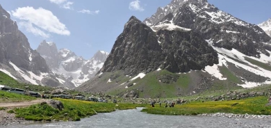 Geştiyar ref bi ref berê xwe didin Çiyayê Cîlo