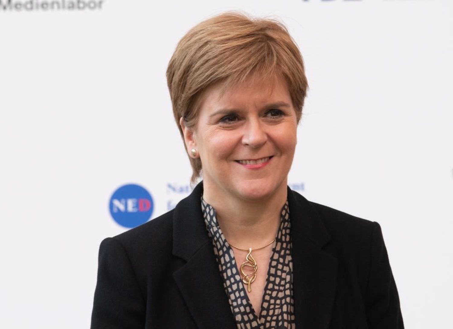 توقيف رئيسة حكومة أسكوتلندا السابقة واستجوابها عن أموال حزبها