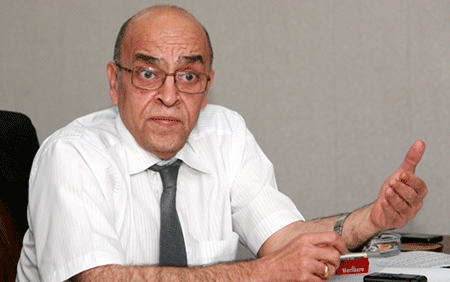 دكتۆر ساحیب قارەمان  كەسایەتیی ناسراوی ناو كوردانی فەیلی بۆ گوڵان:     جینۆسایدی كوردانی فەیلی تەنیا قەتڵوعامكردنی كورد نییە، بەڵكو گۆڕینی دیمۆگرافیا و شوناسی نەتەوەیەكیشە