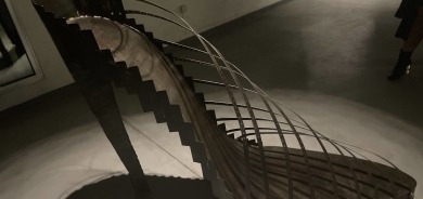 حذاء نجا من الحرب وسبعة عشر حلماً