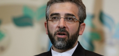 كبير مفاوضي إيران يتشاور مع دبلوماسيين غربيين في الإمارات