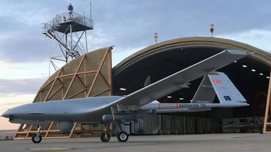 کوێت گرێبەستێكی لەگەڵ تورکیا واژوو کرد بۆکڕینی فڕۆکەی بێفڕۆکەوانی