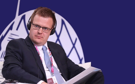 پڕۆفیسۆر گلێن ئەریك ئەندرێ دیزەن بۆ گوڵان:     نابێت ئەگەری بەكارهێنانی چەكی ناوكی لە شەڕی ڕووسیا و ئۆكرانیا نادیدە بگرین