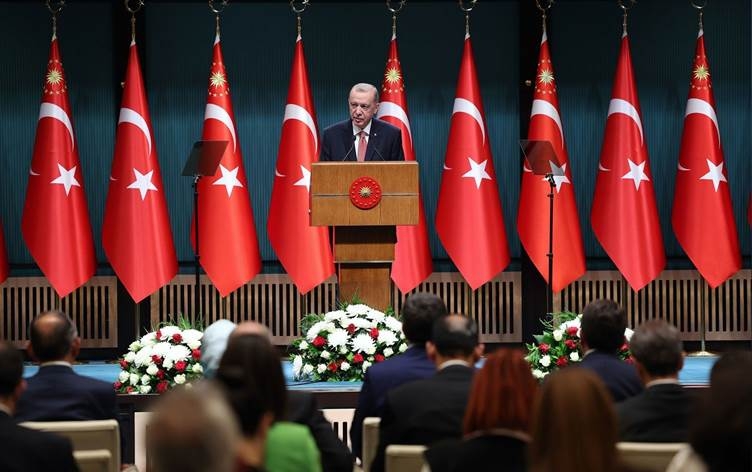 Erdogan: Em dê ji bo destûreke sivîl kar bikin