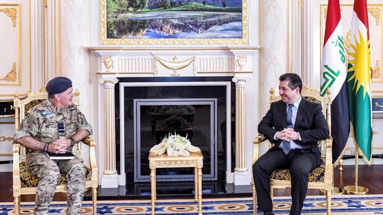 رئيس حكومة إقليم كوردستان يستقبل وفداً عسكرياً بريطانياً