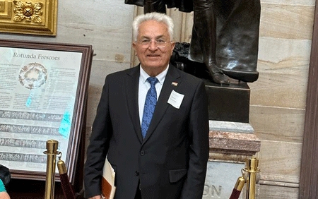 دكتۆر محەمەد سدیق  ئەندامی ئەنجومەنی نوێنەرانی عێراق بۆ گوڵان:     وێڕای هەموو تێبینی و ڕەخنەكانمان بودجەی عێراق بودجەیەكی باشە و ڕەنگدانەوەی لەسەر خۆشگوزەرانیی خەڵكی كوردستان دەبێت   